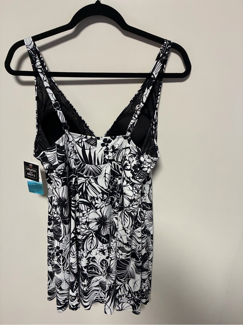 NWT! Plus Size 20W One-Piece Swimsuit by Swim Solutions - Picture 6 of 6